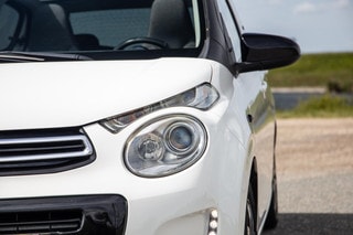 Thumbnail Mobil 6