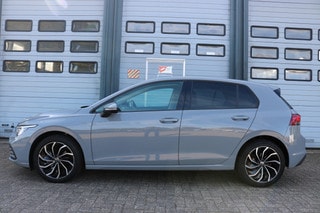 Thumbnail Mobil 4