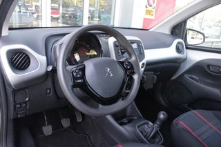 Thumbnail Mobil 6