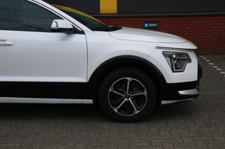 Thumbnail Mobil 6