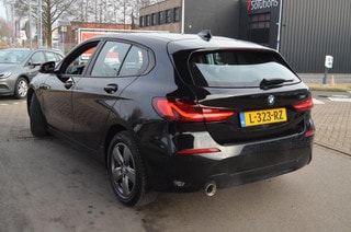 Thumbnail Mobil 4
