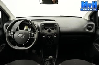 Thumbnail Mobil 2