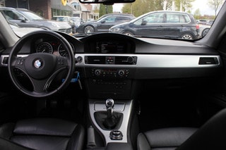 Thumbnail Mobil 2
