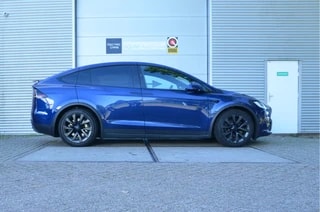 Thumbnail Mobil 8