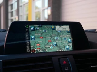 Thumbnail Mobil 4